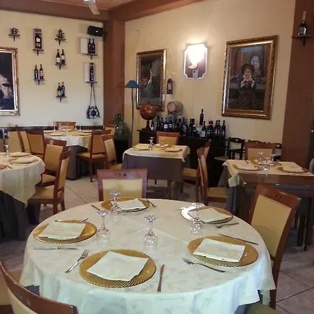 Nocleg ze śniadaniem Antica Trattoria Bacco 3*